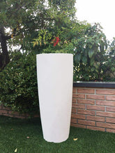 Carica l'immagine nel visualizzatore di Gallery, VASO TONDO SHUTTLE ALTO