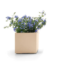 Carica l&#39;immagine nel visualizzatore di Gallery, Vaso kebe greener cubo quadro euro3plast
