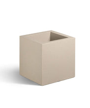 Carica l'immagine nel visualizzatore di Gallery, VASO QUADRO KUBE CM. 30X30 40X40 50X50 IN VARI COLORI
