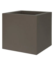 Carica l'immagine nel visualizzatore di Gallery, VASO QUADRO KUBE CM. 30X30 40X40 50X50 IN VARI COLORI
